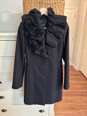 Rinascimento Black Coat Dramatic Ruffle Collar Made in Italy Women’s L